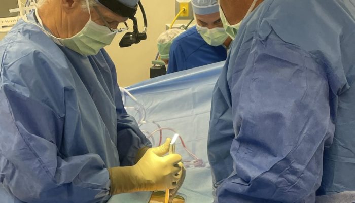 Dr. Smisson hosts Visiting Surgeons